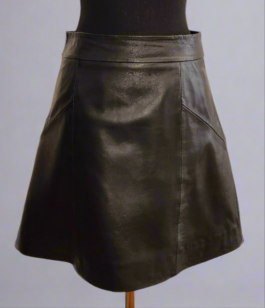 Black leather skirt Seed size 8